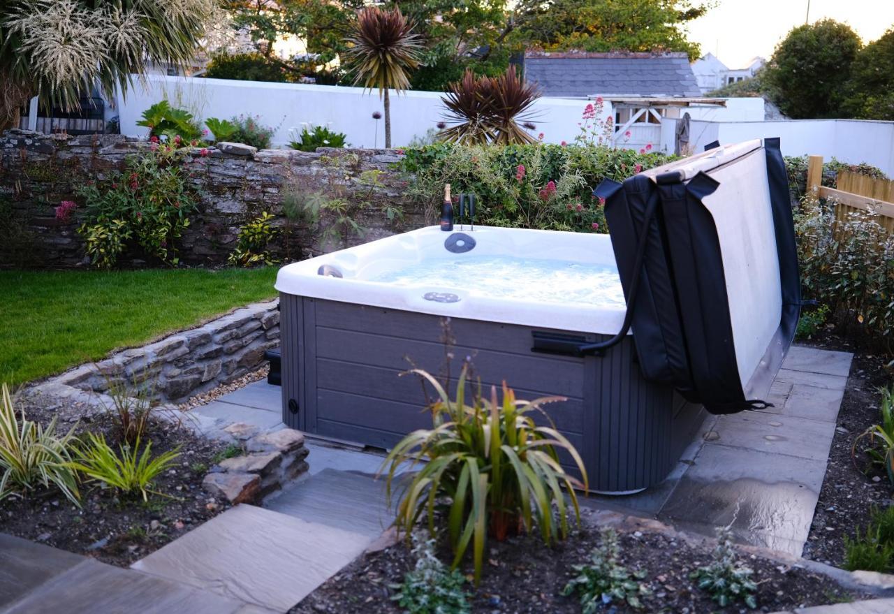 Newly Renovated Cottage With Hot Tub Portreath Dış mekan fotoğraf